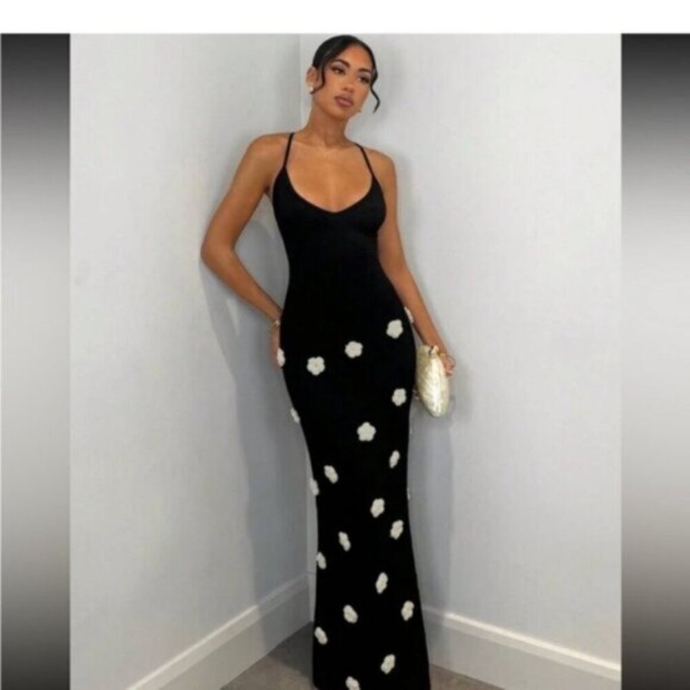 Black Floral Appliqué Spaghetti Strap Maxi Dress